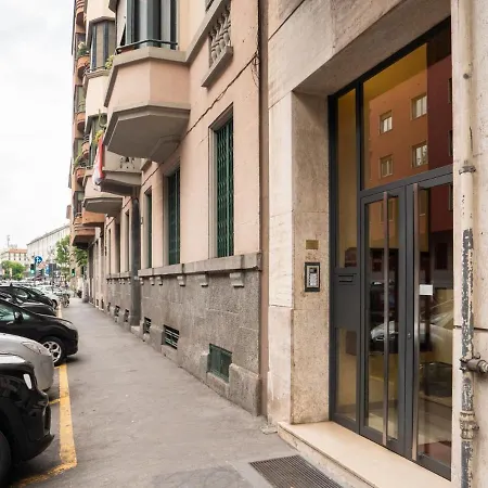 The Rent - Beautiful Two-bedroom Close To Cinque Giornate Square דירה *
