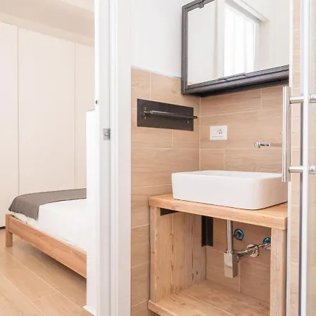 דירה The Rent - Beautiful Two-bedroom Close To Cinque Giornate Square *