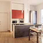 Lägenhet The Rent - Beautiful Two-bedroom Close To Cinque Giornate Square *