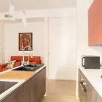 The Rent - Beautiful Two-bedroom Close To Cinque Giornate Square Lägenhet *