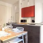 Lägenhet The Rent - Beautiful Two-bedroom Close To Cinque Giornate Square