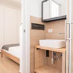 Lägenhet The Rent - Beautiful Two-bedroom Close To Cinque Giornate Square *