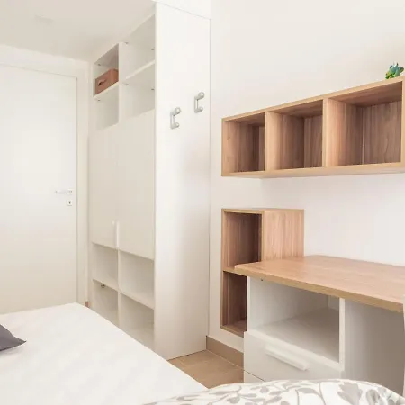 Apartment The Rent - Beautiful Two-bedroom Close To Cinque Giornate Square *