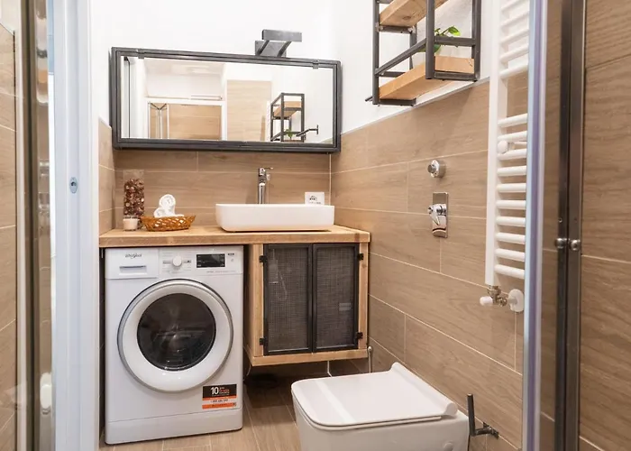 Daire The Rent - Beautiful Two-bedroom Close To Cinque Giornate Square