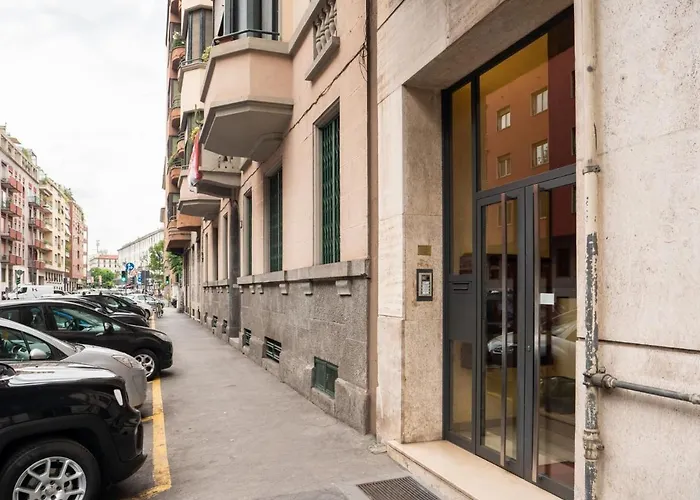 The Rent - Beautiful Two-bedroom Close To Cinque Giornate Square Daire *